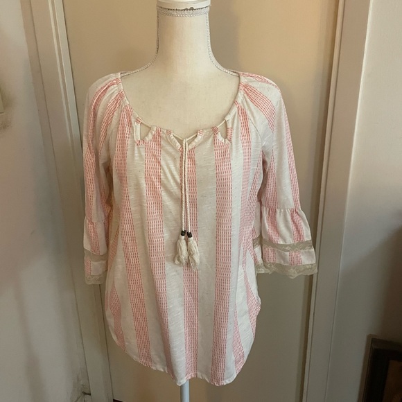 Maurices floral lace linen blouse cream pink size medium striped cutouts tassels - Picture 3 of 15
